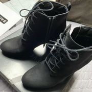 Forever 21 Suede black ankle boots