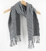 CASHMERE Scarf Made in Scotland Houndstooth Black White Winter Outdoors Classic