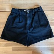 Black Pleated Shorts XS