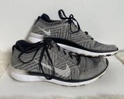 Nike WMNS FREE TR FLYKNIT TRAINER 718785 001 BLACK/WHITE-WOLF GREY WOMEN size 8.