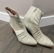 Huma Blanco booties