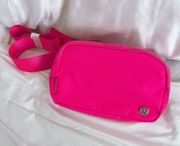 Everywhere Belt Bag Sonic Pink 1L