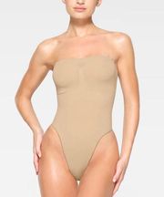 NEW!! Strapless Sculpting Bodysuit XS