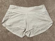 Speed Up Low-Rise Shorts 2.5”