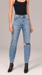 Abercrombie the Mom high rise Jean size 00 24 short