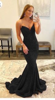 Berlinnova Black Prom Dress