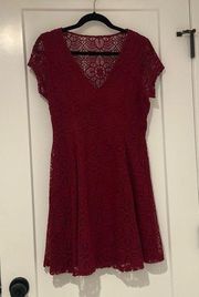 Express lace dress size M