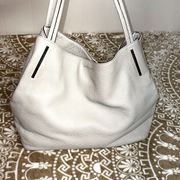 Leather Slouchy Bag - Color Silver Cloud ( off white )