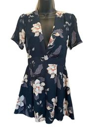 ASTR THE LABEL Deep VNeck Green Floral Romper - size Small