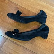 Stuart Weitzman Black Suede bow Low Heel Pumps Size 9.5