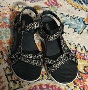 Sketchers leopard print women’s sandal size 8