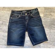 Silver Jeans Mid Bermuda Denim Shorts Suki Fluid Dark Wash Short size W 28 / L 8