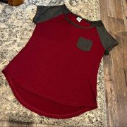 Zine Burgundy & Grey Short By Sleeve Baseball Pocket Tee Shirt Size Small