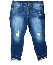 Torrid Plus Sz 18 Crop Skinny Stretch Jeans Distressed High Rise Raw Fringe Hem