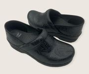 Black Tooled Embossed Leather Comfort Clog 39 9