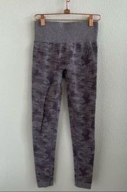 Gymshark  Purple Camo Active Legging Tights Athleisure Active Small