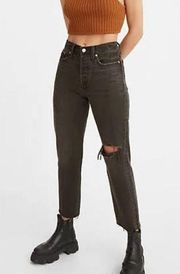 Levi’s raw hem distressed Wedgie jeans