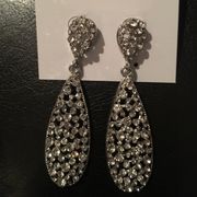 Ellen tracy sparkly earrings