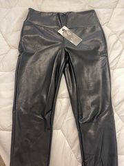Kendall & Kylie leather legging