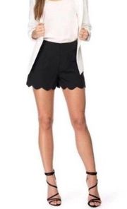 Monteau scallop hem shorts