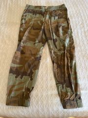 Camo Joggers, Size M