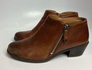 Vionic Jolene leather ankle boots size 8.5
