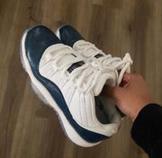 Jordan 11 retro low size 6.5 in women