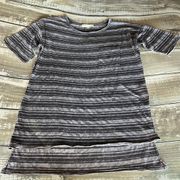 Size: M Grey Stripes