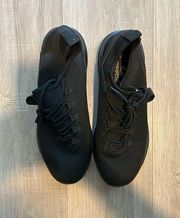 Comfy Womens Athletic Breathable Black Tennis Shoes  size 9