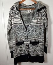 Miss Me women's cardigan size small sweater black n white Aztec print hooded