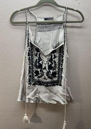 THML Embroidered Embroidered Sleeveless tank with tassels Boho women's Small