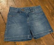 𝅺D Jeans Denim Shorts size 4 with longer inseam