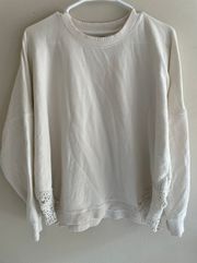 White Pullover