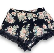 UK2LA floral lace hem shorts