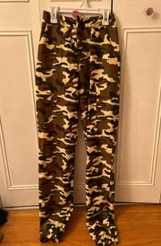 Pretty Little Thing Army Joggers