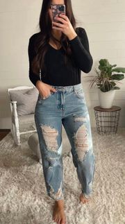 Signature8 distressed boyfriend jeans