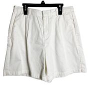 Dockers - White Pleated Classic Fit Shorts - Sz. 10