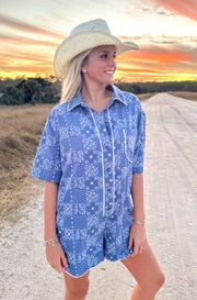 Mable NWT blue paisley printed romper 