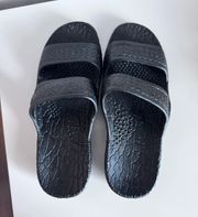 Jandals In Black 