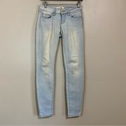 California Vintage Women’s Skinny Jeans Light Wash Size 3 FLAW