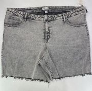 Ava & Viv Cropped Black/Gray Denim Plus Stretch Shorts size 26W