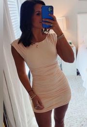 Camila Coelho body con dress