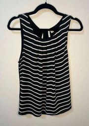 ELLE Sleeveless Striped Top - Women’s M