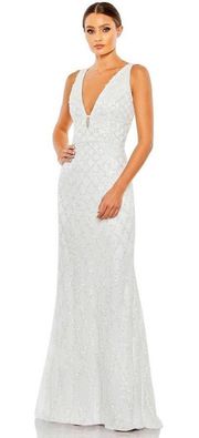 NWT  SEQUINED PLUNGE NECK SLEEVELESS COLUMN GOWN