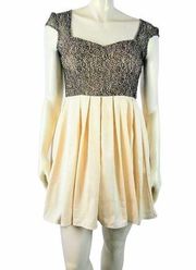 CHI CHI LONDON US 4 Casual Black Cream Prom Dress