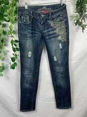 Almost Famous distressed embroidered skinny jeans 3