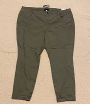 green skinny pant 26