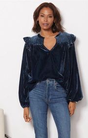 Evereve Yana Velvet Velour Smocked Ruffle V-Neck Popover Shirt Top Blue Large L