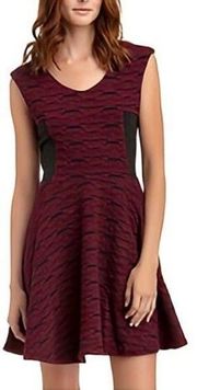 Romeo + Juliet Couture Fit & Flare Two Tone Red & Black Mini Dress Jacquard Sz S