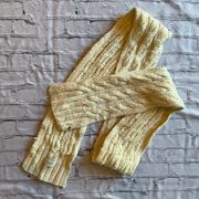 Abercrombie and Fitch cable knit scarf ivory